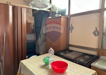 Dettagli - Quadrilocale Via Giuseppe Garibaldi
 
15, Camporotondo Etneo - foto 8