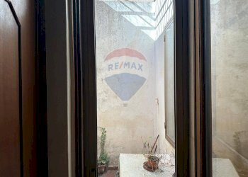 Dettagli - Quadrilocale Via Giuseppe Garibaldi
 
15, Camporotondo Etneo - foto 15