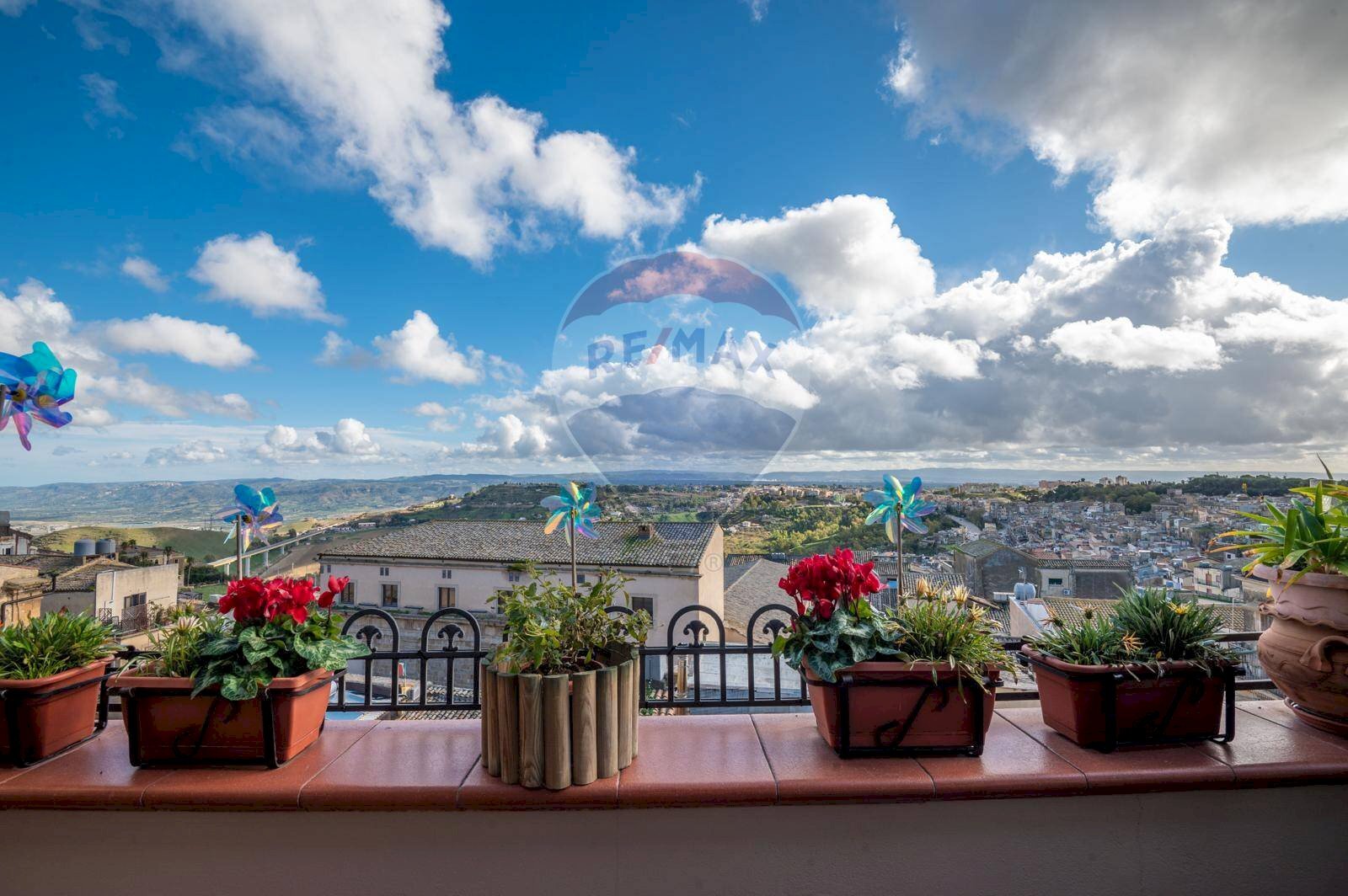 Balcone - Appartamento via vespri
 
3, Caltagirone - foto 1