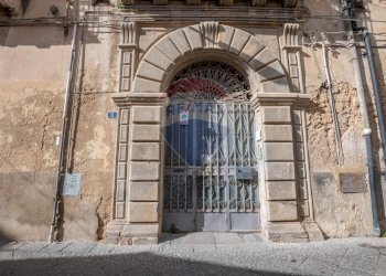 Edificio all\'aperto - Appartamento via vespri
 
3, Caltagirone - foto 2