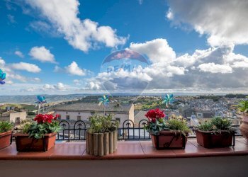 Balcone - Appartamento via vespri
 
3, Caltagirone - foto 1