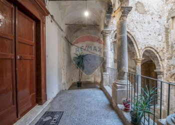 Ricezione / Lobby - Appartamento via vespri
 
3, Caltagirone - foto 12