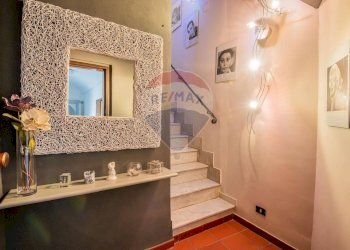 Scale - Appartamento via vespri
 
3, Caltagirone - foto 15