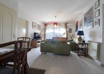 Sala da pranzo - Villa a Schiera Via Del Bosco
 
185, Mascalucia - foto 10