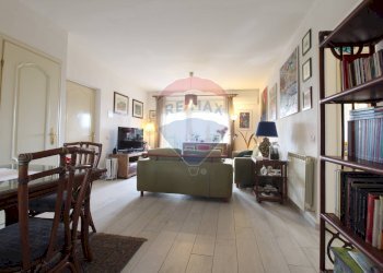 Sala da pranzo - Villa a Schiera Via Del Bosco
 
185, Mascalucia - foto 14