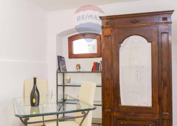 Sala da pranzo - Two-room apartment Vico di Via Cesare Ottaviano
 
7, Taormina - photo 2