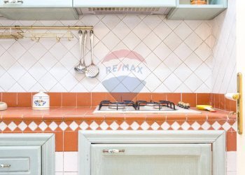 Dettagli - Two-room apartment Vico di Via Cesare Ottaviano
 
7, Taormina - photo 7