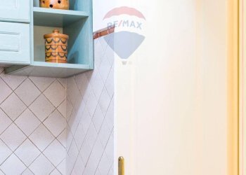 Dettagli - Two-room apartment Vico di Via Cesare Ottaviano
 
7, Taormina - photo 8