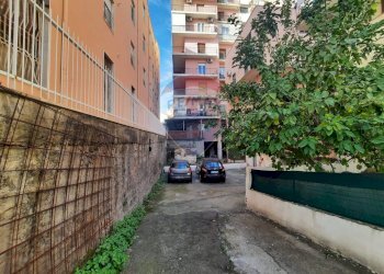 Edificio all\'aperto - Box Via Macallè
 
3, Catania - foto 4