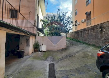 Edificio all\'aperto - Box Via Macallè
 
3, Catania - foto 5