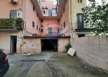 Edificio all\'aperto - Box Via Macallè
 
3, Catania - foto 6