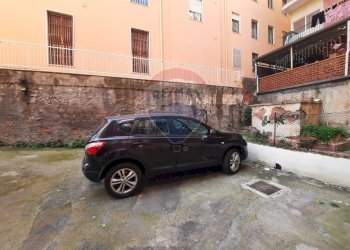 Edificio all\'aperto - Box Via Macallè
 
3, Catania - foto 9