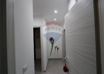 Hall / corridoio - Casa indipendente Via Nocella
 
11, Mascali - foto 14