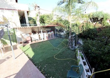 Giardino - Casa indipendente Via Nocella
 
11, Mascali - foto 70