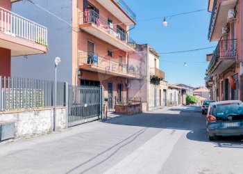 Edificio all\'aperto - Appartamento via Lavina
 
190 A, Aci Sant'Antonio - foto 3