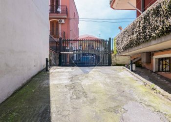 Terrazza - Appartamento via Lavina
 
190 A, Aci Sant'Antonio - foto 12