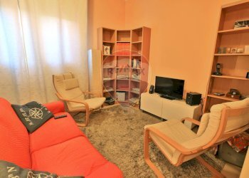 Soggiorno - One-room apartment via roma
 
19, Bollate - photo 3