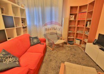 Soggiorno - One-room apartment via roma
 
19, Bollate - photo 4