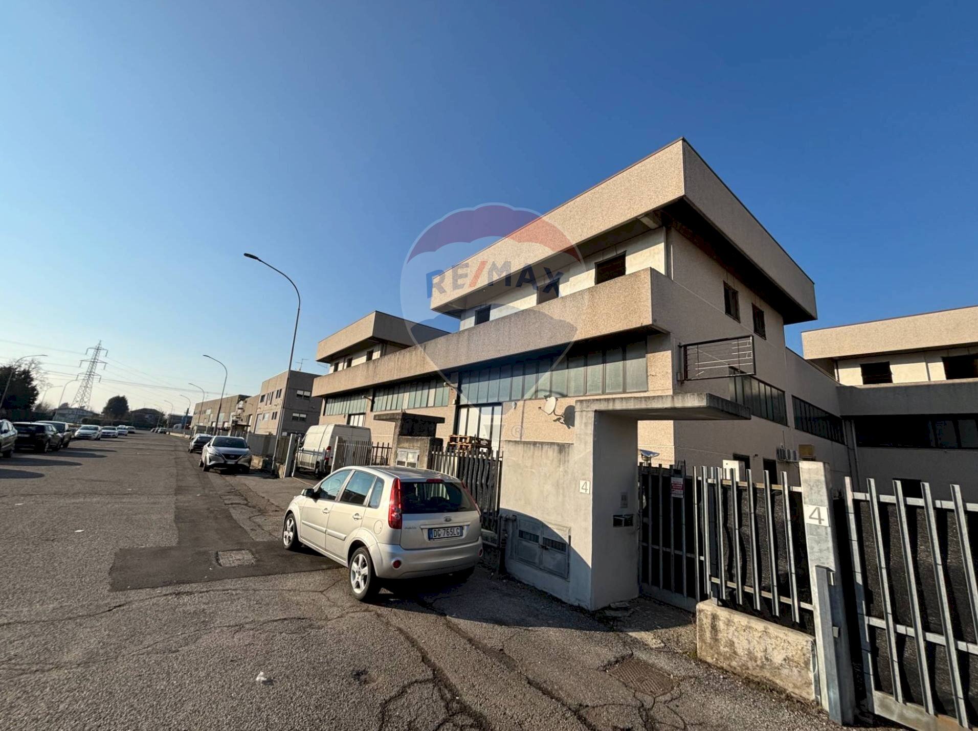 Edificio all\'aperto - Capannone via Napoli
 
4, Bussero - foto 3