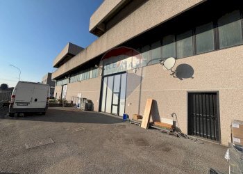 Edificio all\'aperto - Capannone via Napoli
4, Bussero - foto 4