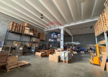 Dispensa di stoccaggio - Capannone via Napoli
4, Bussero - foto 9