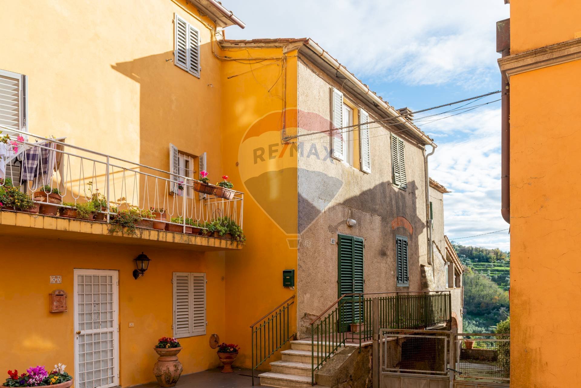 Edificio all\'aperto - Appartamento Via Giuseppe Garibaldi
 
47, 41 - 43, Serravalle Pistoiese - foto 1