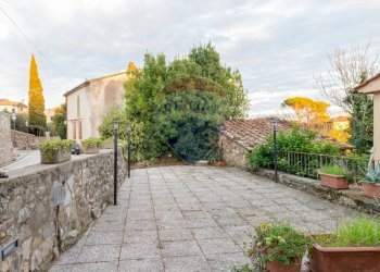Terrazza - Apartment Via Giuseppe Garibaldi
 
47, 41 - 43, Serravalle Pistoiese - photo 4