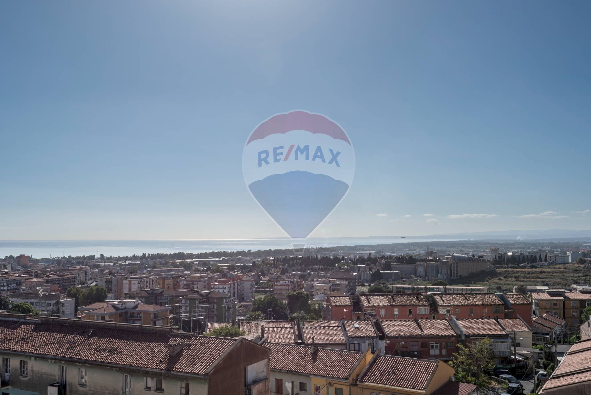 Edificio all\'aperto - Apartment Via Nervesa Della Battaglia
2, Catania - photo 2