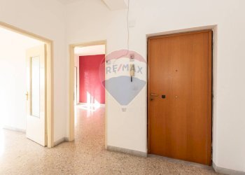 Hall / corridoio - Appartamento Via Nervesa Della Battaglia
 
2, Catania - foto 3