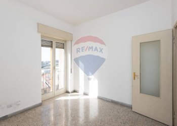 Stanza vuota - Appartamento Via Nervesa Della Battaglia
 
2, Catania - foto 7