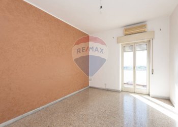 Stanza vuota - Appartamento Via Nervesa Della Battaglia
 
2, Catania - foto 9