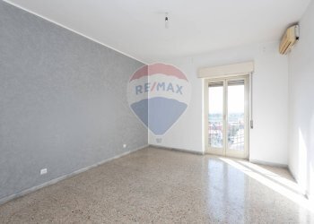 Stanza vuota - Appartamento Via Nervesa Della Battaglia
 
2, Catania - foto 11