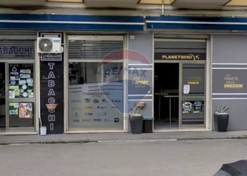 Edificio all\'aperto - Locale Commerciale Via San Giovanni Bosco
 
40/42, Caltanissetta - foto 1