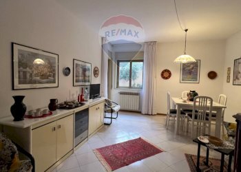 Sala da pranzo - Quadrilocale Via Leonardo Da Vinci
 
24, Caltanissetta - foto 26