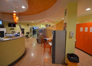 Sala da pranzo - Attività Commerciale Via Valletta San Cristoforo
 
13, Savona - foto 1