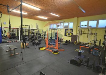 Palestra - Attività Commerciale Via Valletta San Cristoforo
 
13, Savona - foto 7