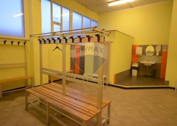 Scale - Attività Commerciale Via Valletta San Cristoforo
 
13, Savona - foto 24