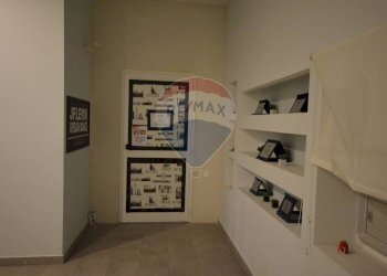 Hall / corridoio - Attività Commerciale Via Valletta San Cristoforo
 
13, Savona - foto 28