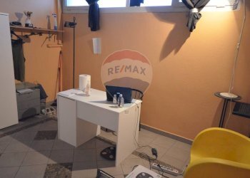 Camera / camera da letto - Attività Commerciale Via Valletta San Cristoforo
 
13, Savona - foto 33