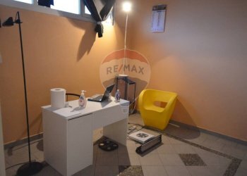 Camera / camera da letto - Attività Commerciale Via Valletta San Cristoforo
 
13, Savona - foto 34