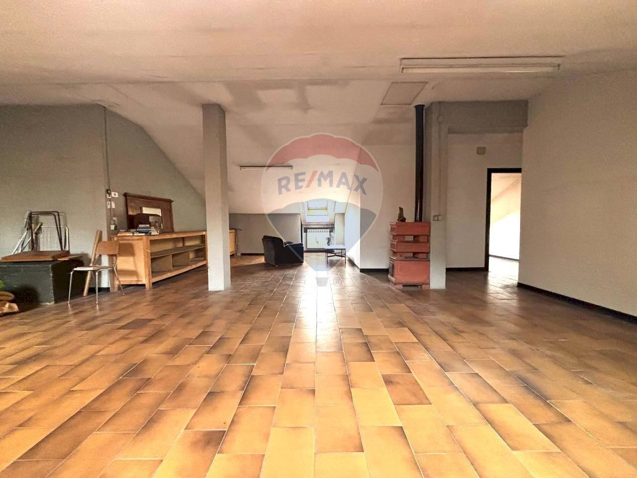 Stanza vuota - Attic Via G. Marconi
1, Breno - photo 2