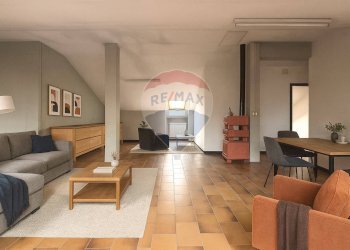 Soggiorno - Attico Breno - foto 3