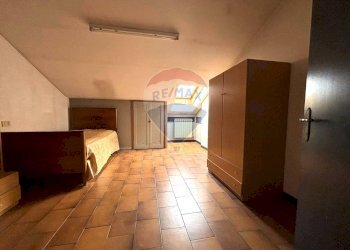 Hall / corridoio - Attico Breno - foto 13