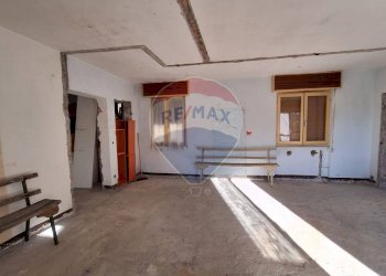 Stanza vuota - Quadrilocale Breno - foto 2