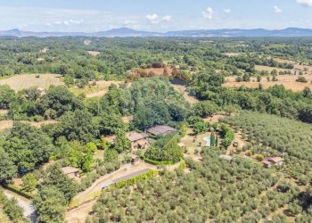 Vista delle montagne - Rustico San Valentino Puntone
 
29, Sorano - foto 5