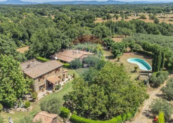 Vista delle montagne - Rustico San Valentino Puntone
 
29, Sorano - foto 8