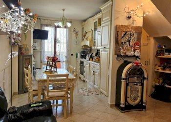 Foto 7 - Villa a Schiera Via Salvamaggio
 
21, Colli al Metauro - foto 7