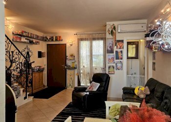 Foto 11 - Villa a Schiera Via Salvamaggio
 
21, Colli al Metauro - foto 11