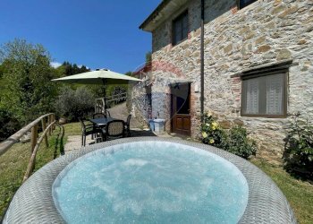 Piscina - Agriturismo Pescaglia - foto 10