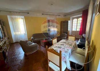 Sala da pranzo - Appartamento via chiesa ponte a serraglio
 
2, Bagni di Lucca - foto 4